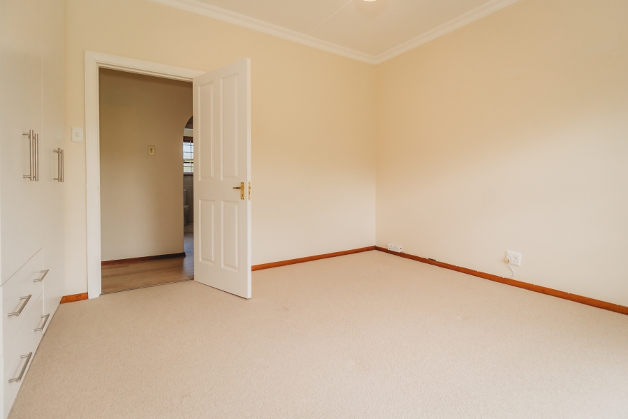 4 Bedroom Property for Sale in Heatherlands Western Cape